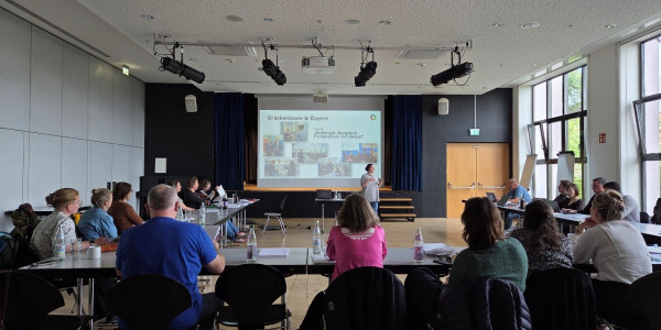 Thumbnail for Unser Fortbildungsangebot zu islambezogenen Themen